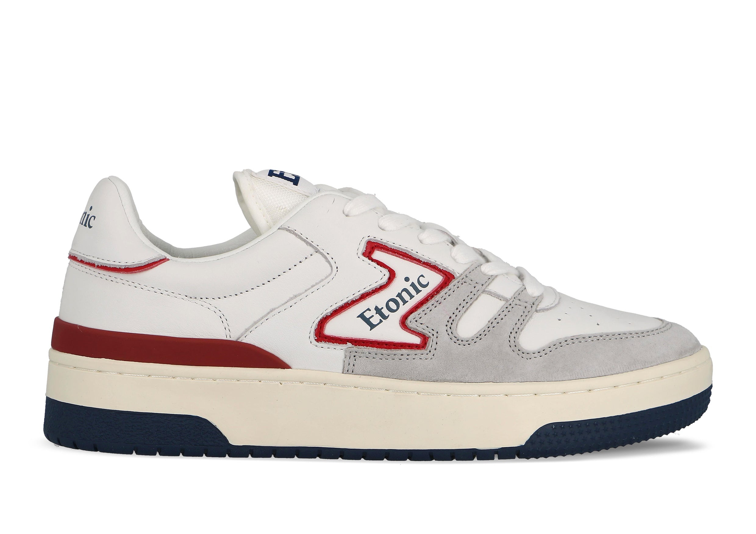 Baskets Etonic B481 en cuir blanc et daim gris clair avec empiècements et détails rouge écarlate