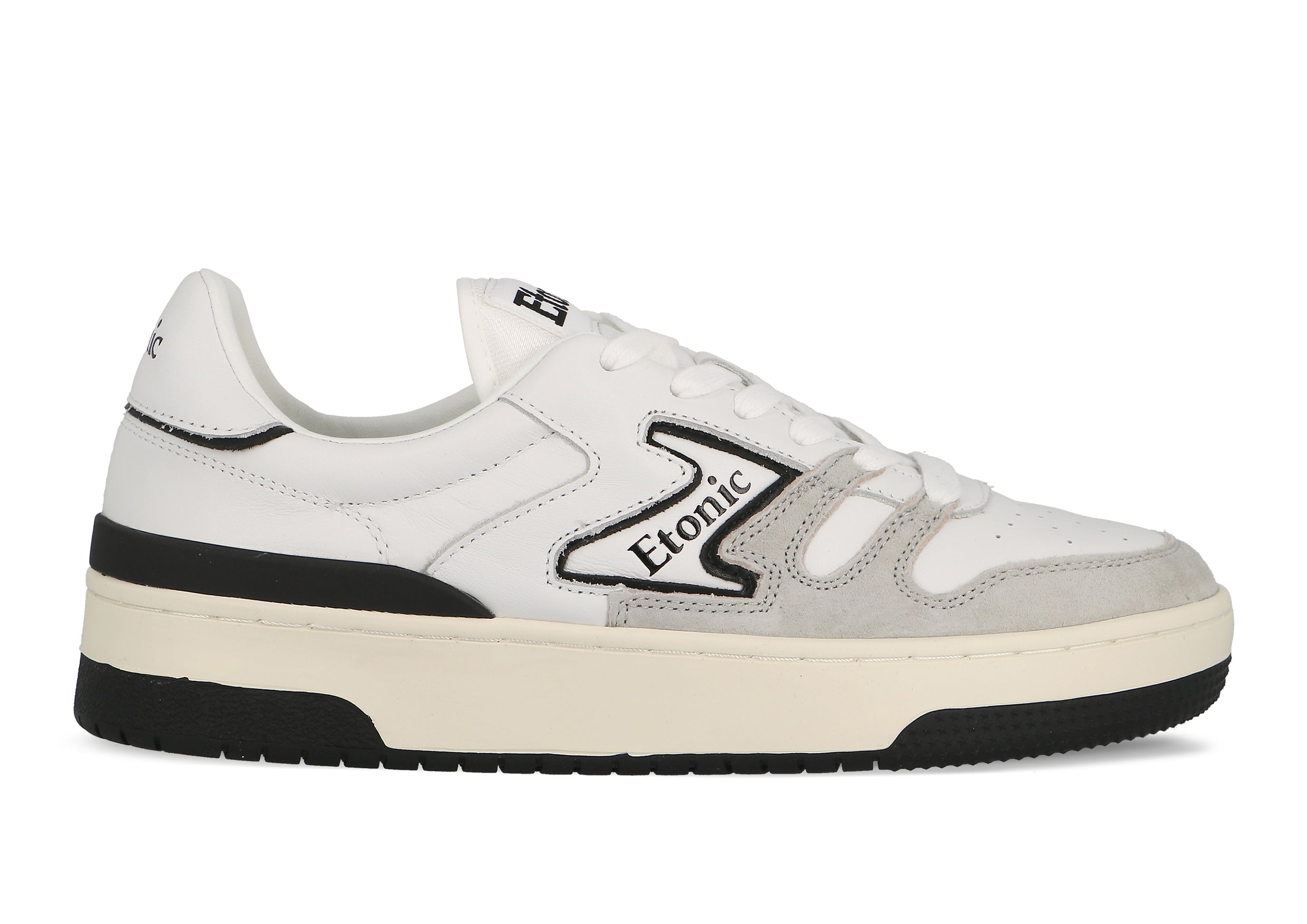 Sneakers Etonic B481 in pelle bianca e camoscio grigio chiaro con inserti e dettagli neri.