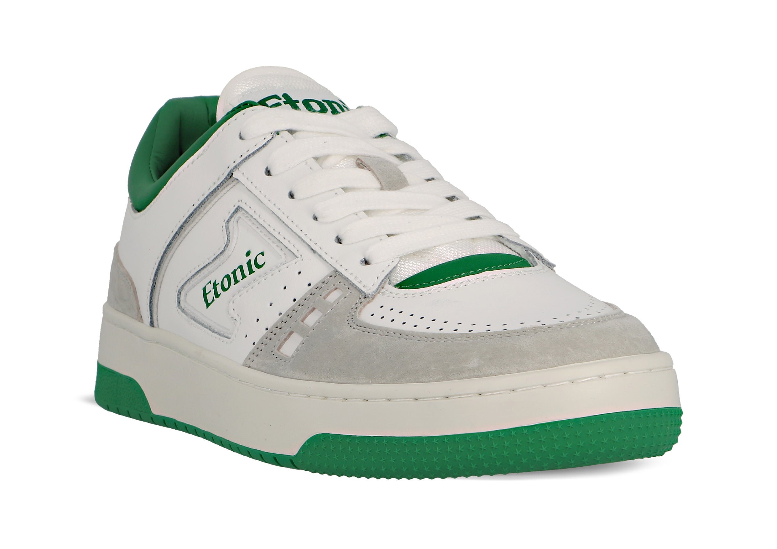 Sneakers Etonic B509 in pelle bianca, camoscio grigio chiaro, dettagli verdi e suola bianco sporco.