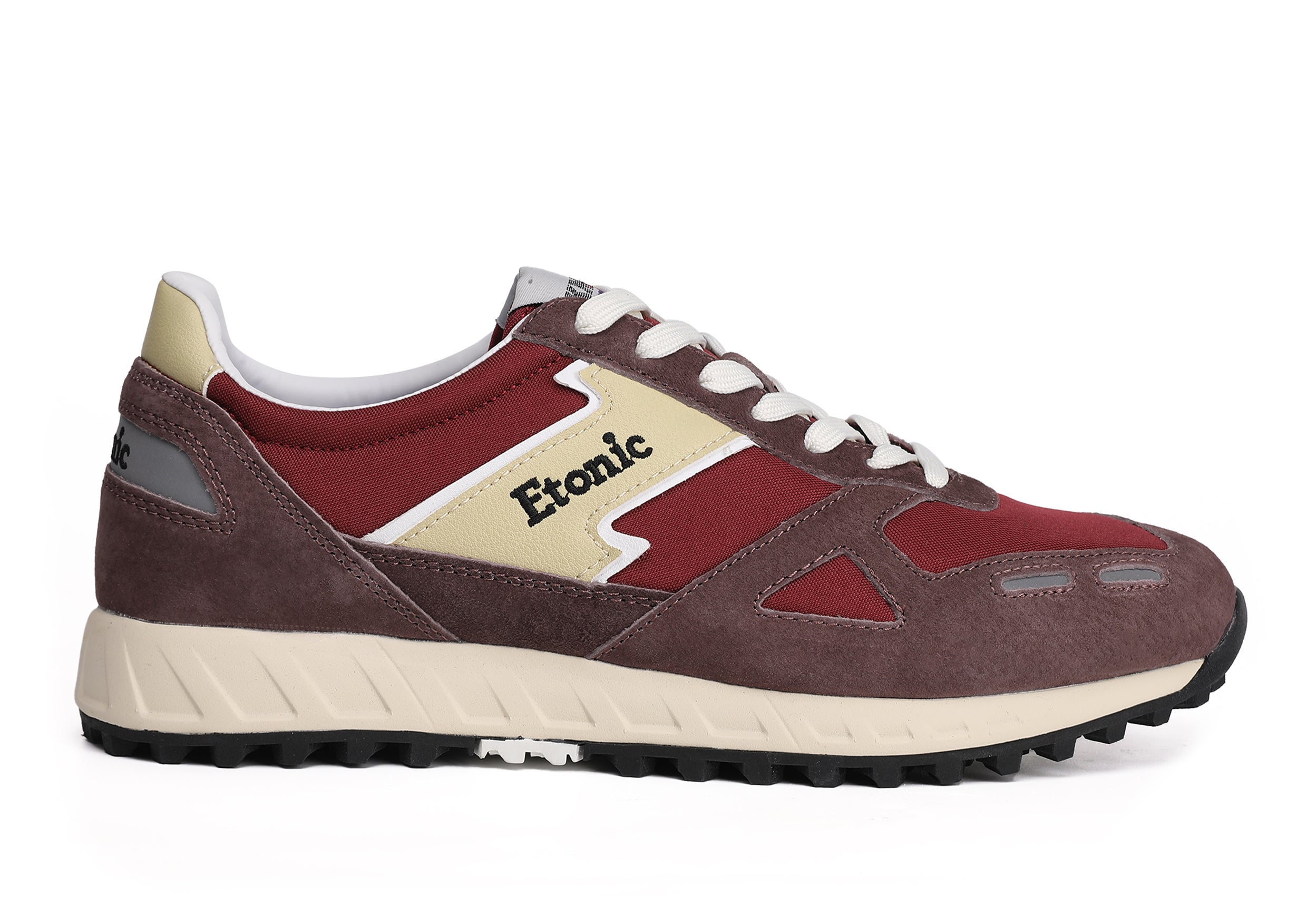 Baskets Etonic PR538 en daim bordeaux, nylon rouge cramoisi et détails noirs.