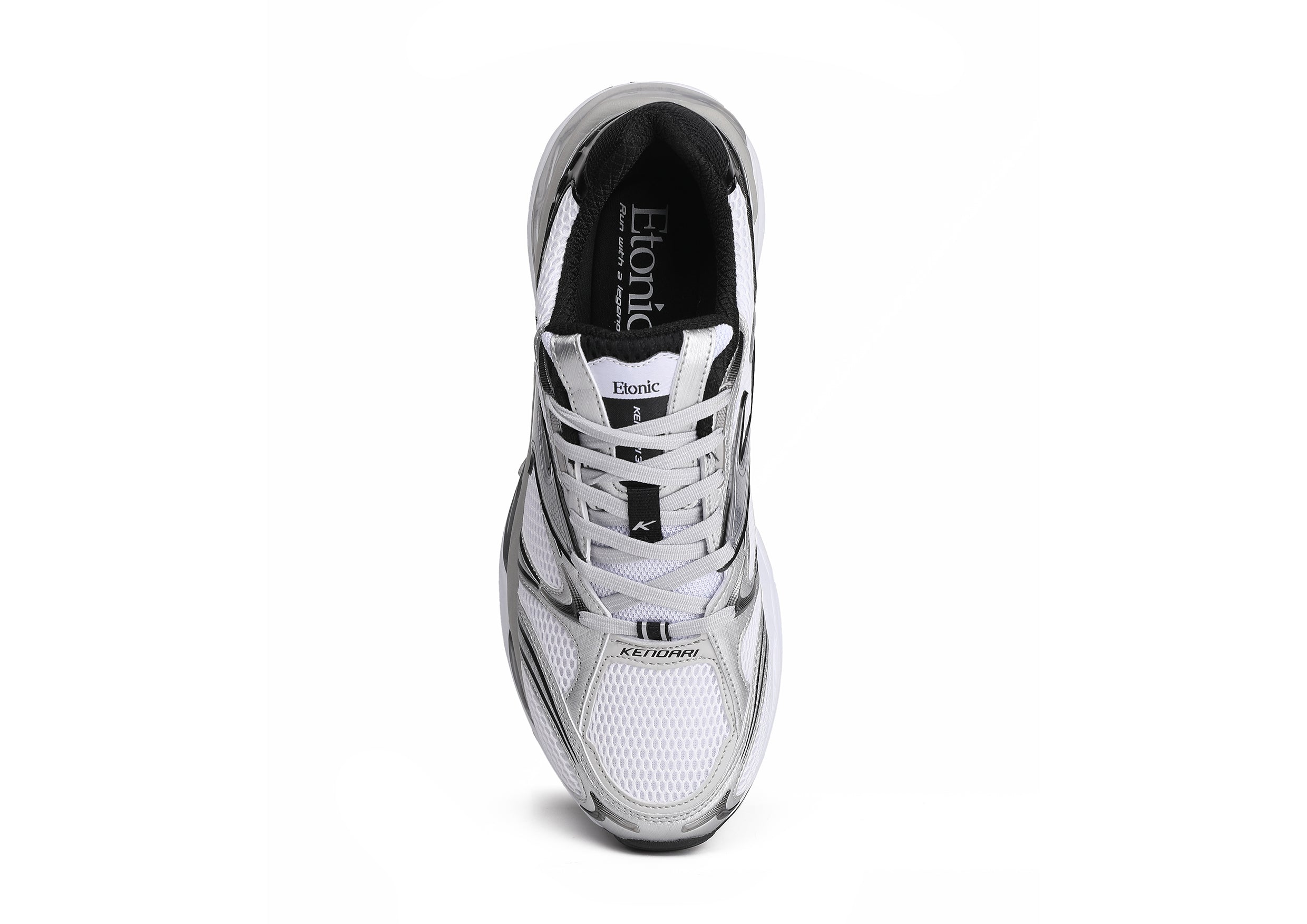 Etonic Kendari 3.0 sneakers in matte silver leather, white mesh and black inserts and details.