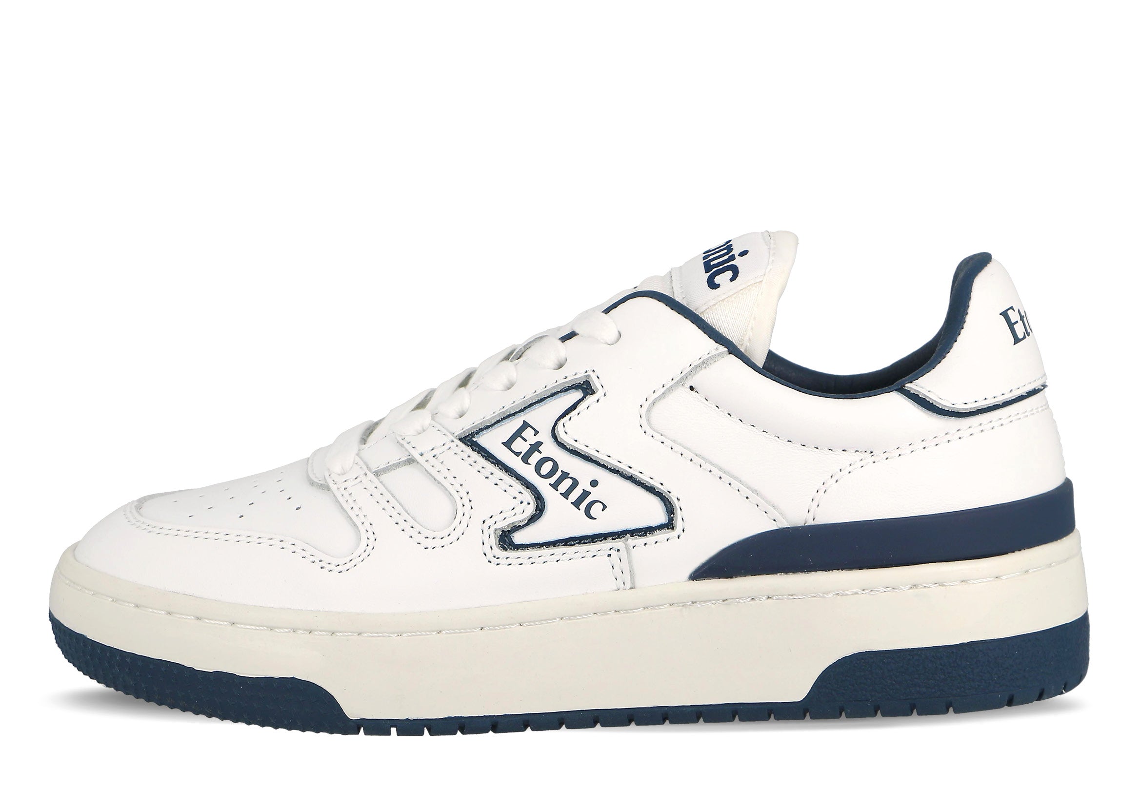 Sneakers B481 di Etonic in pelle bianca con dettagli blu navy