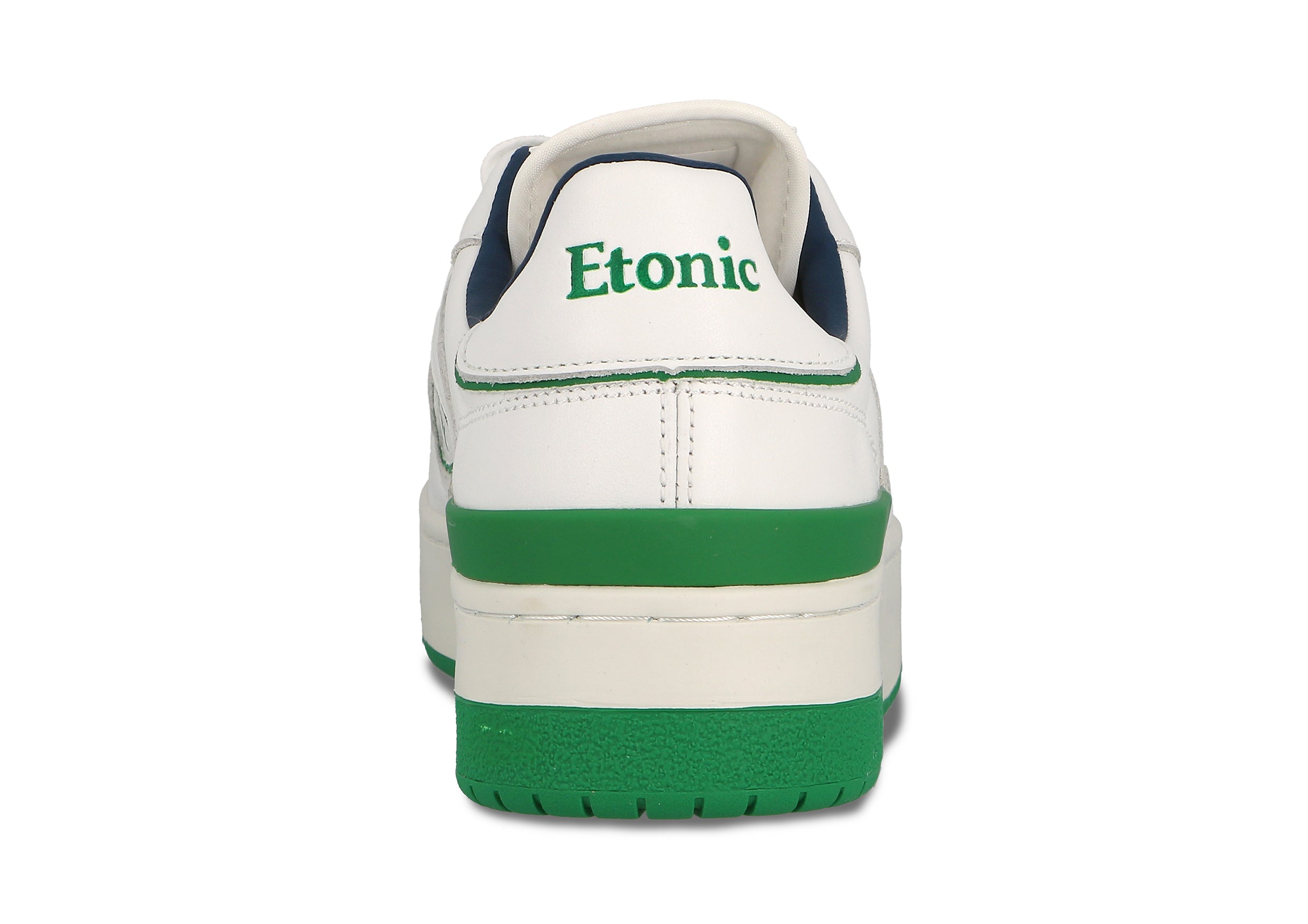 Sneakers Etonic B481 in pelle bianca con dettagli verdi e intersuola bianca con fondo suola verde.