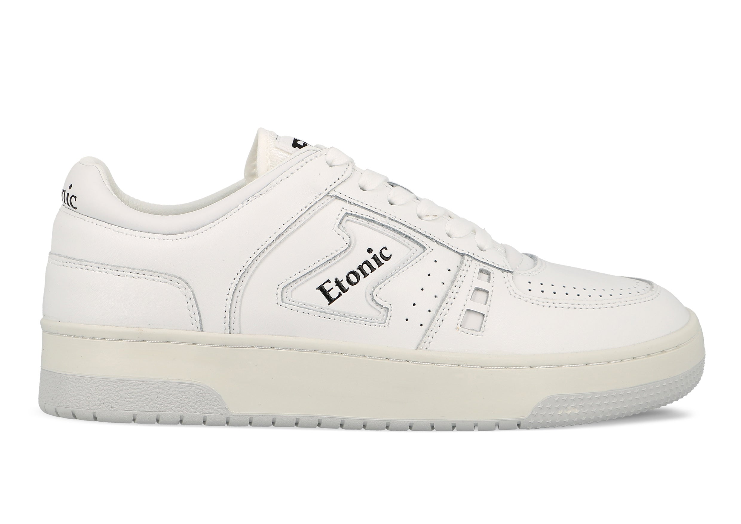 Etonic B509 sneakers in white leather with black details and off white outsole.
