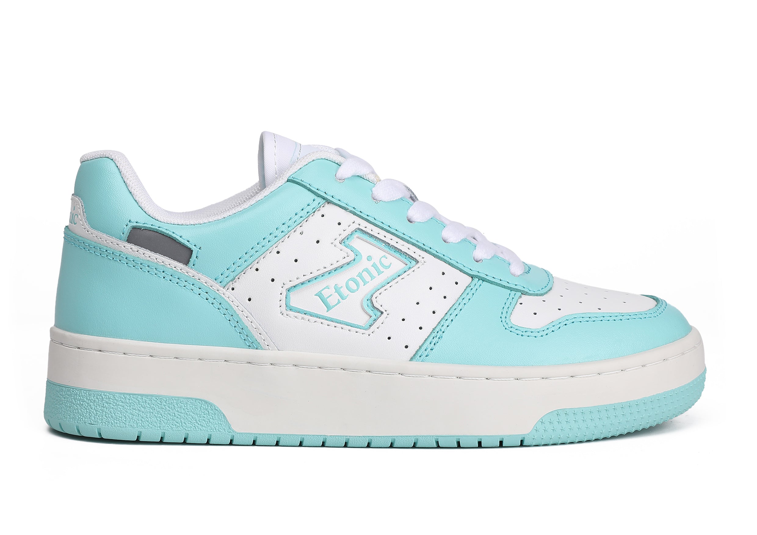 Baskets Etonic THE DREAM en cuir blanc et turquoise.