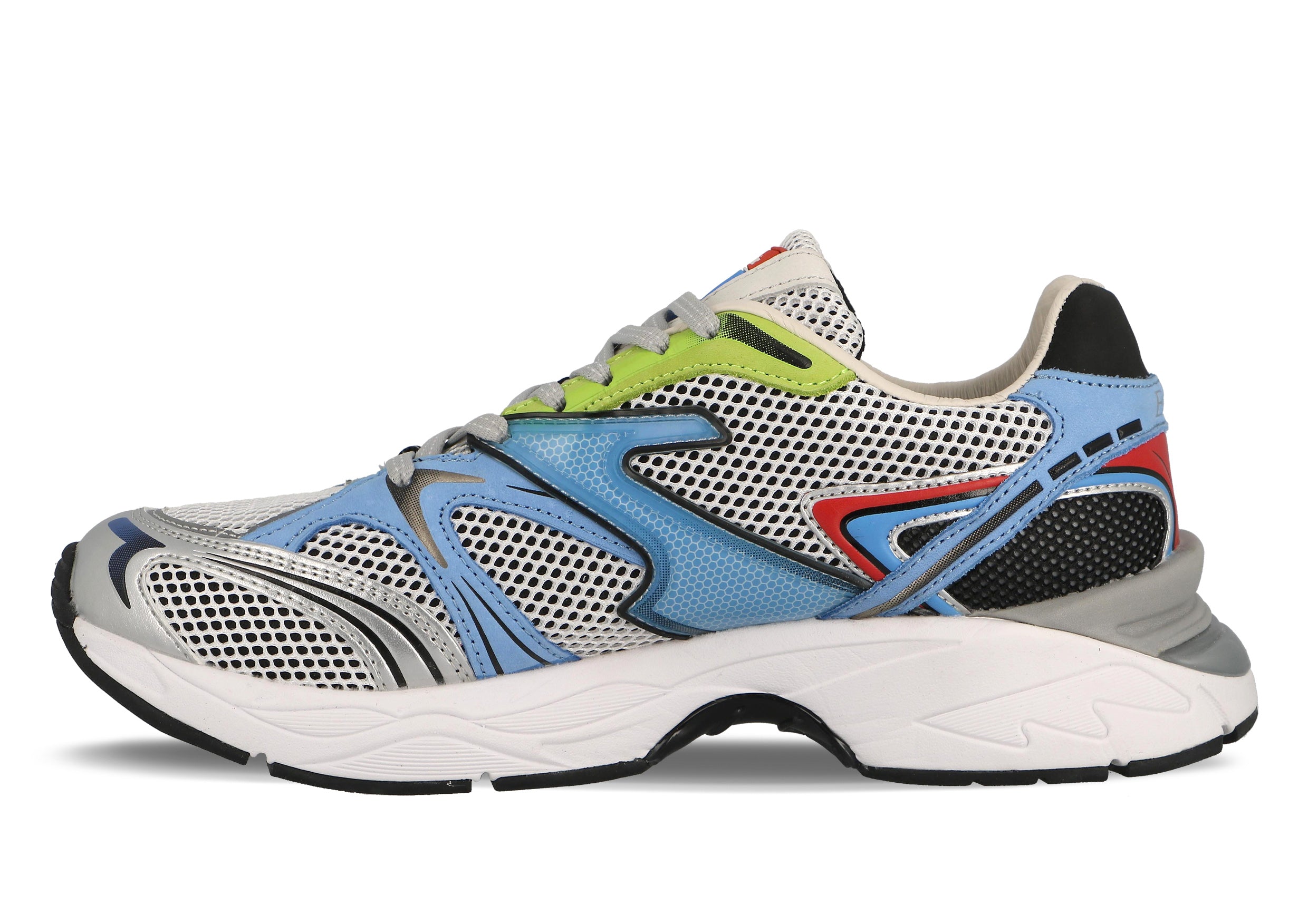 The Limited Edition KENDARI 3.0 sneakers, a collaboration with Baum und Pferdgarten, come in Silver Lake Blue. They feature suede and mesh details, thick rubber soles, and include additional grey laces for a sporty, performance-focused design.
