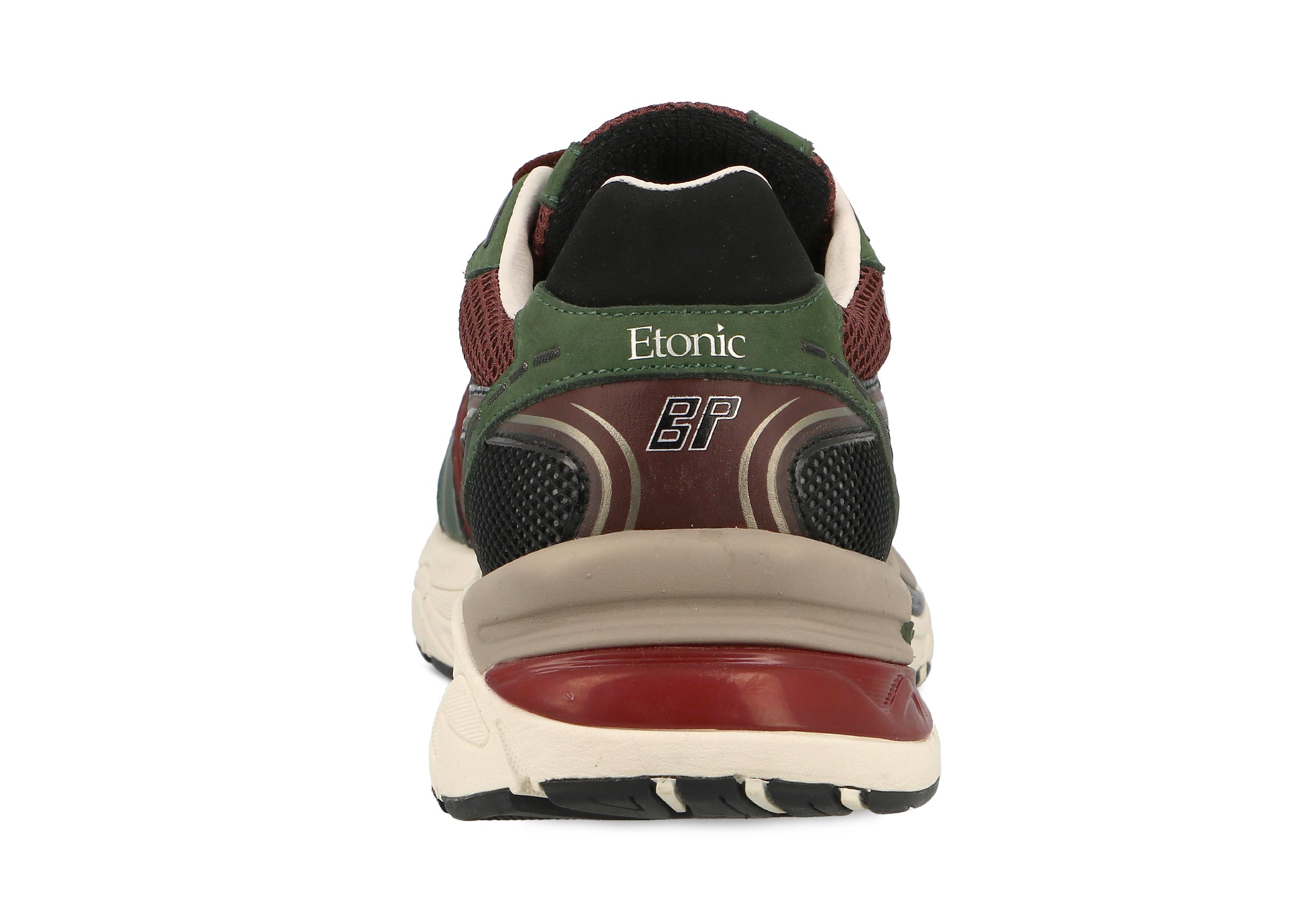 The Limited Edition KENDARI 3.0 sneakers, a collaboration with Baum und Pferdgarten, feature a sporty design in Kombu Rum Green. Made with suede and mesh details, thick rubber soles, and additional brown laces for a unique and performance-driven style.