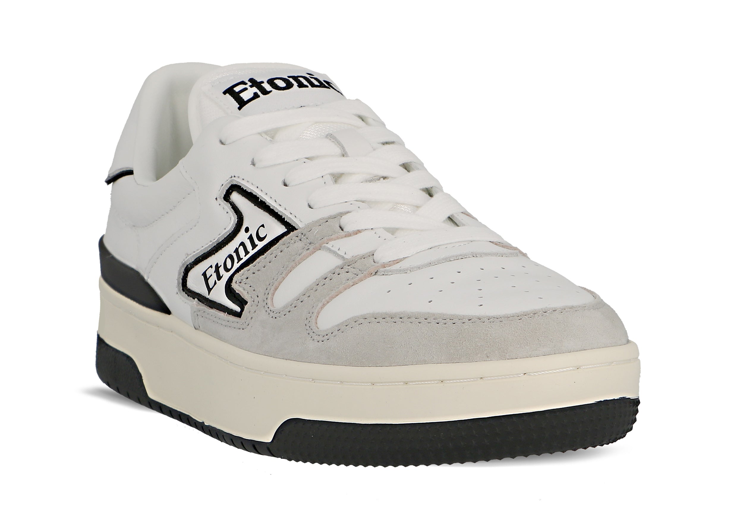Sneakers Etonic B481 in pelle bianca e camoscio grigio chiaro con inserti e dettagli neri.
