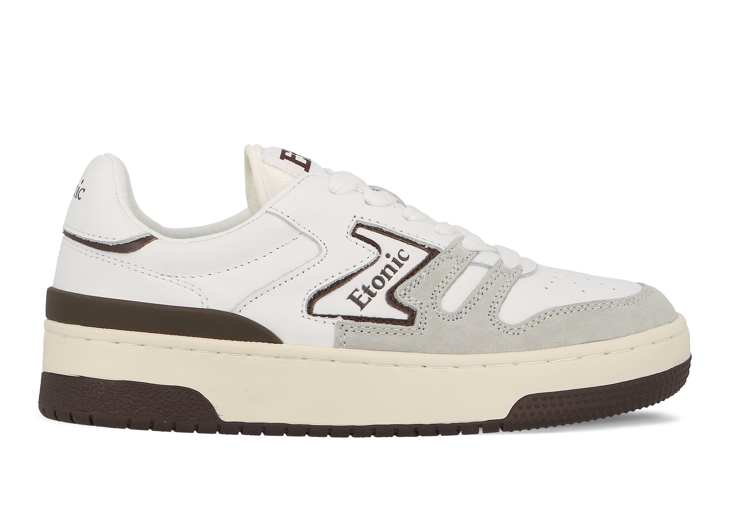 Sneakers Etonic B481 in pelle bianca e camoscio grigio chiaro con inserti e dettagli marroni.