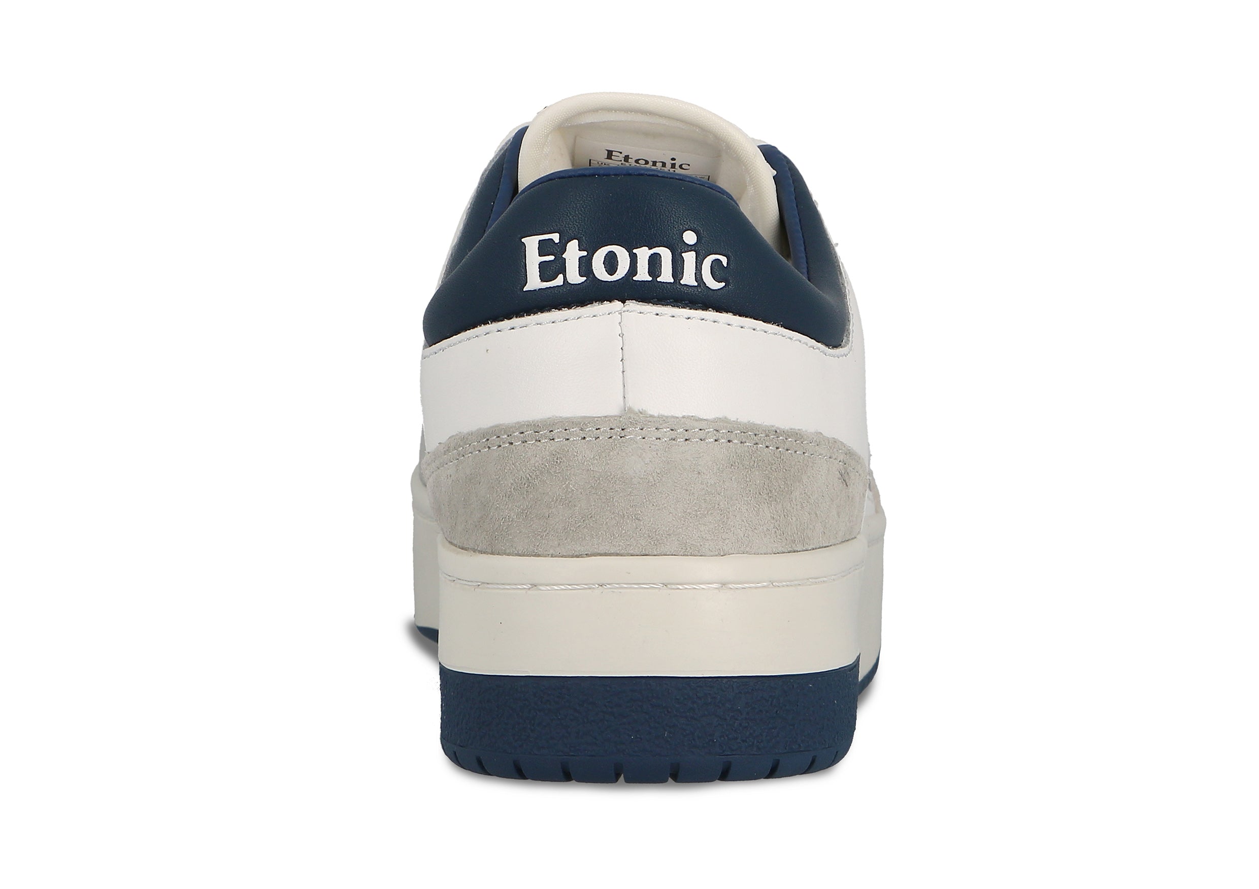 Sneakers Etonic B509 in pelle bianca, camoscio grigio chiaro, dettagli blu navy e suola bianco sporco.