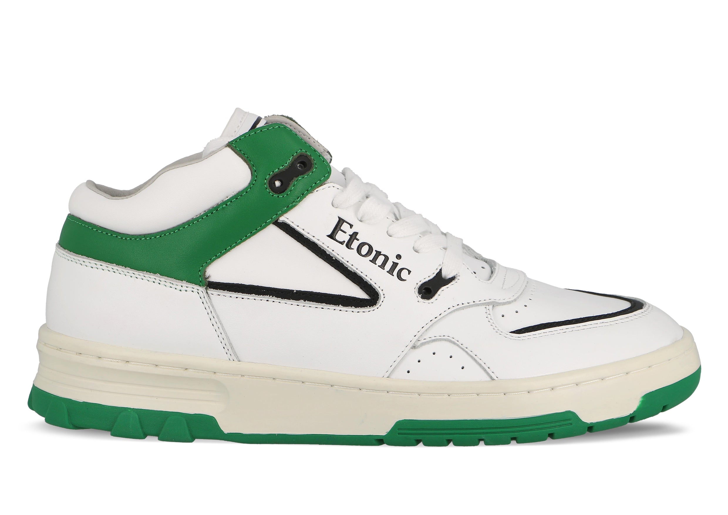 Sneakers Etonic B583 in pelle bianca e dettagli verdi con intersuola bianco sporco e suola inferiore verde.