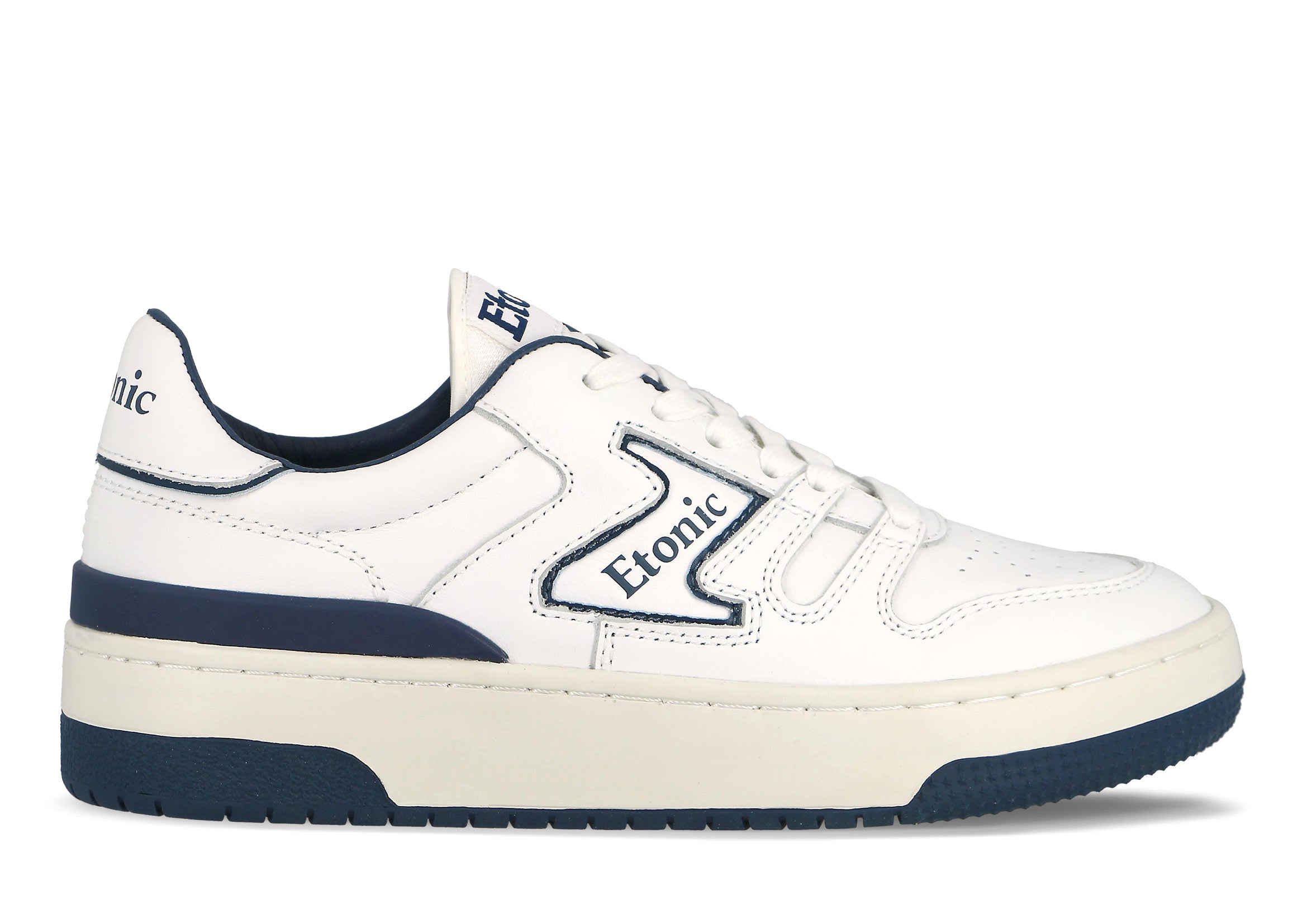 Sneakers B481 di Etonic in pelle bianca con dettagli blu navy
