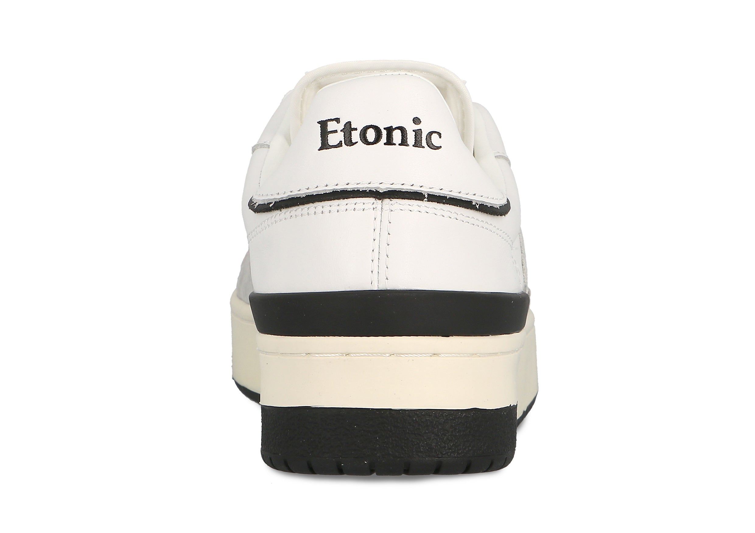 Sneakers Etonic B481 in pelle bianca e camoscio grigio chiaro con inserti e dettagli neri.