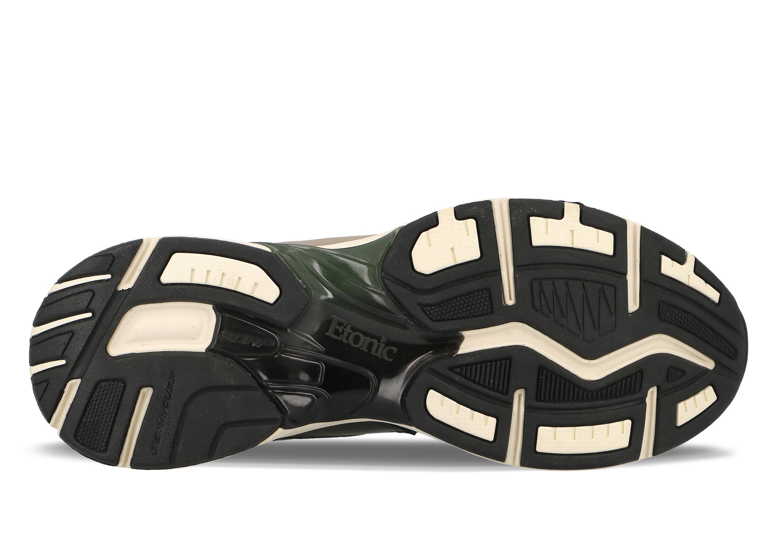 The Limited Edition KENDARI 3.0 sneakers, a collaboration with Baum und Pferdgarten, feature a sporty design in Kombu Rum Green. Made with suede and mesh details, thick rubber soles, and additional brown laces for a unique and performance-driven style.
